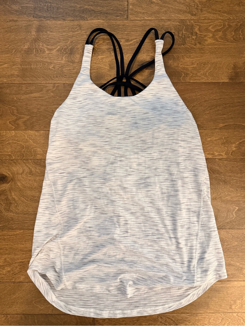 Lululemon tank attached bra size 8 EUC
